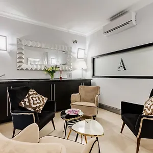 Guest house Residenza A -via Veneto Fashion -self Check-in, Rome
